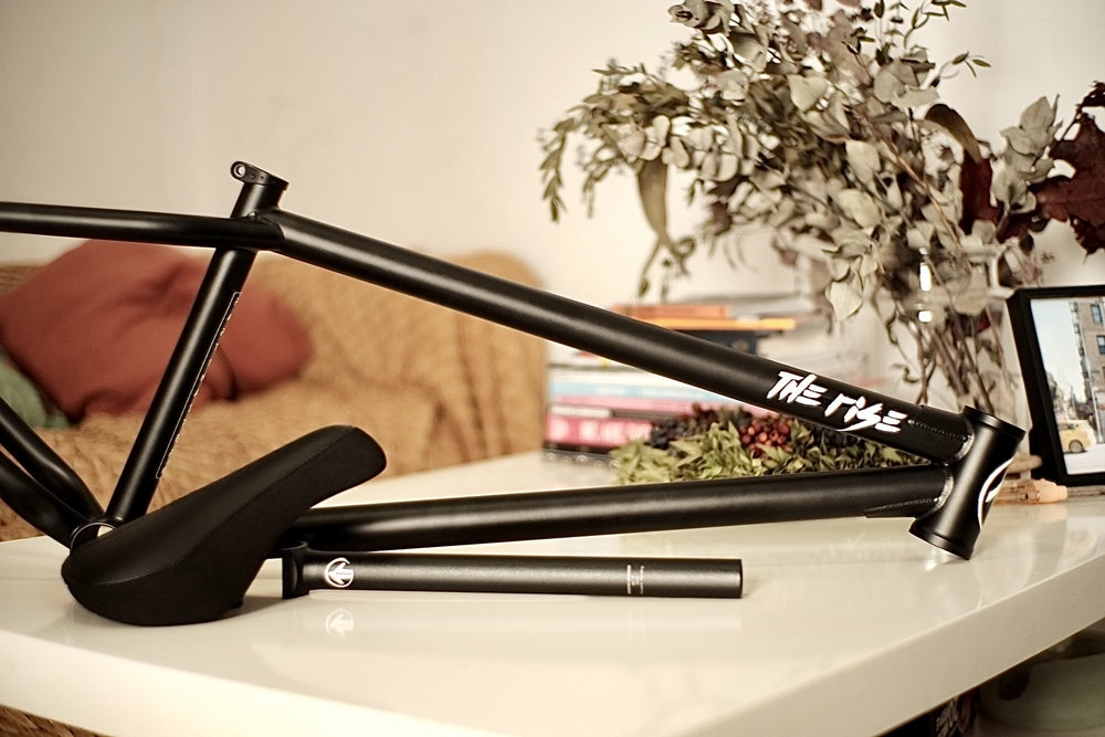 the RISE partymaster v1 フレームヘッドセットBBのみ Frames & Parts – The Rise Bicycle co.