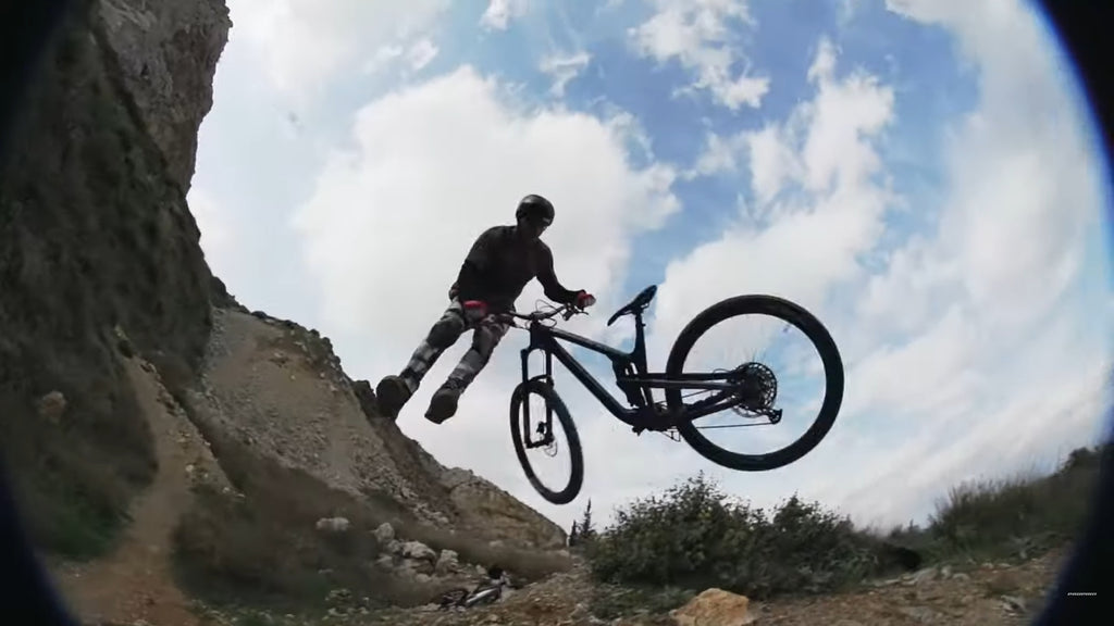 Video: Giorgos Pan rides Big Bikes too!